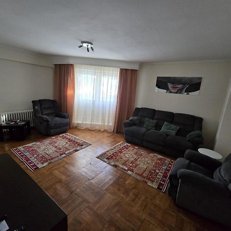 Apartament 3 Camere, Zona Dedeman Piteszti Zewnętrze zdjęcie