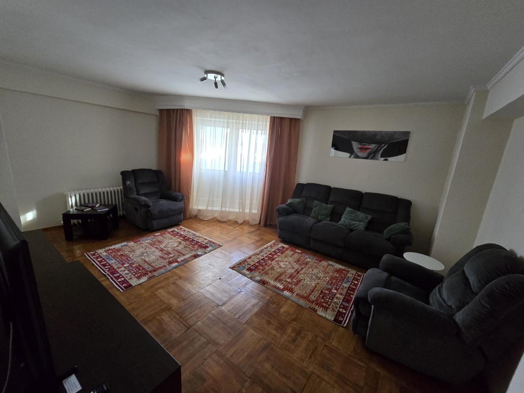 Apartament 3 Camere, Zona Dedeman Piteszti Zewnętrze zdjęcie